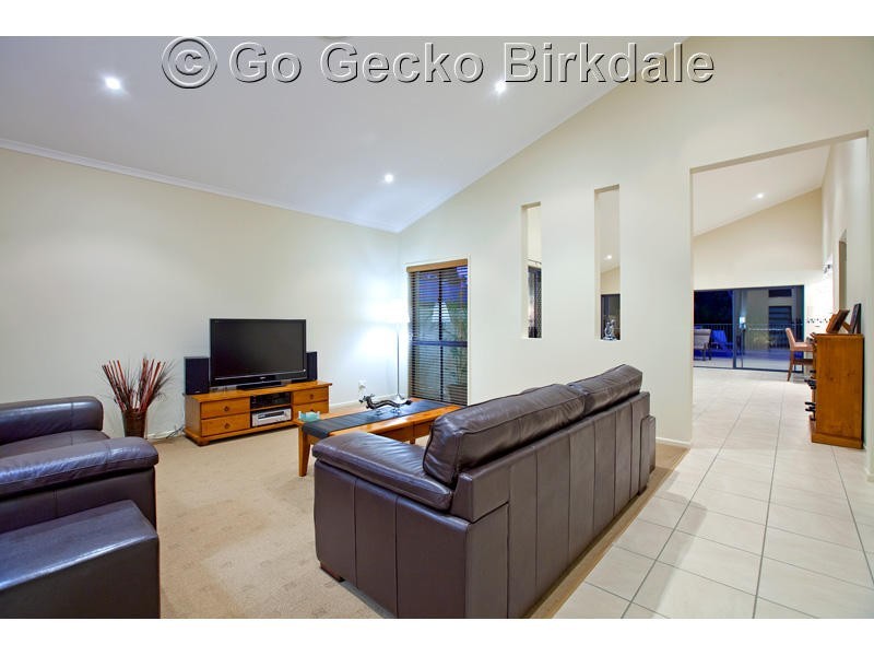 16 Baychester Place, Wakerley QLD 4154
