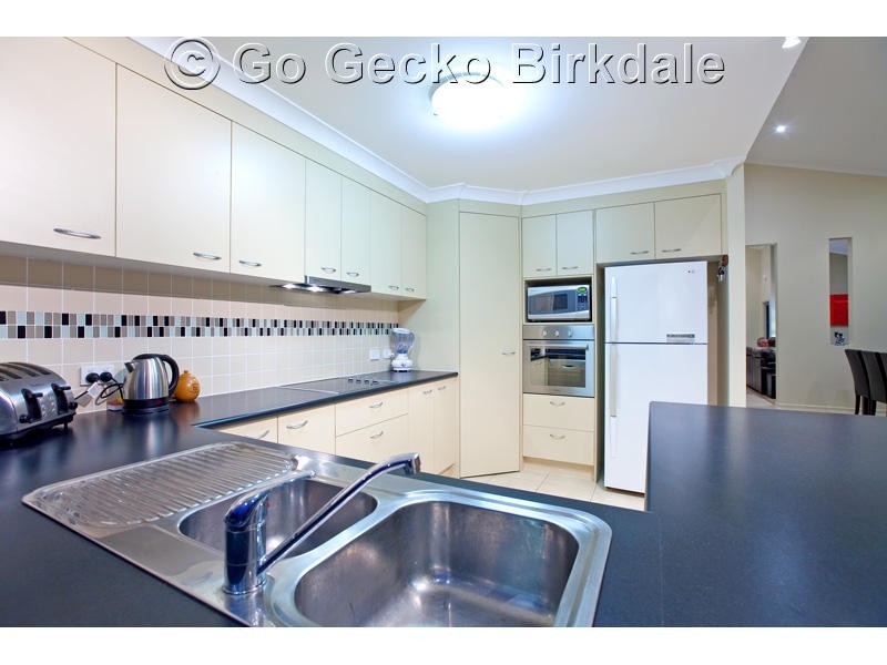 16 Baychester Place, Wakerley QLD 4154