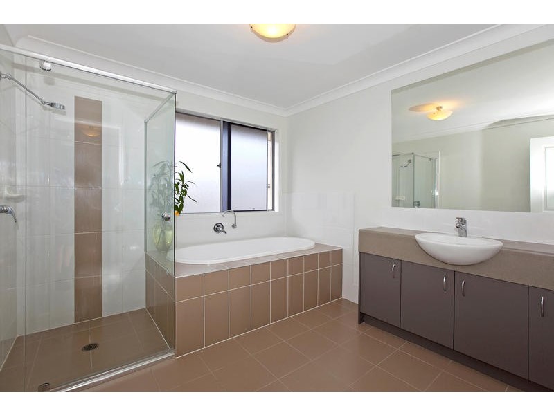 38 Red Gum Crescent, Wakerley QLD 4154