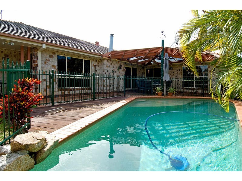 18 Queensbury Court, Wellington Point QLD 4160