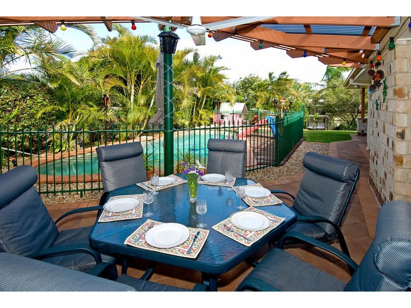 18 Queensbury Court, Wellington Point QLD 4160