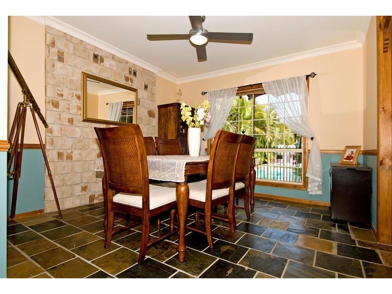 18 Queensbury Court, Wellington Point QLD 4160