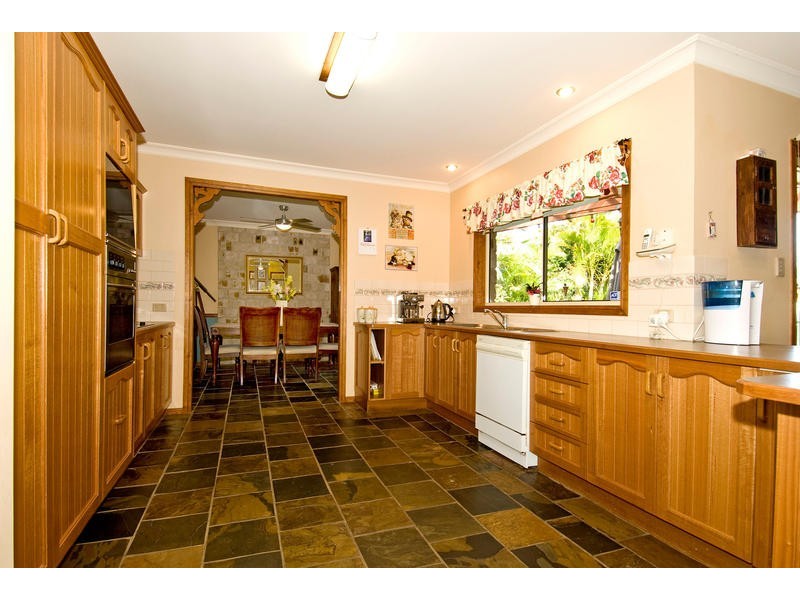 18 Queensbury Court, Wellington Point QLD 4160