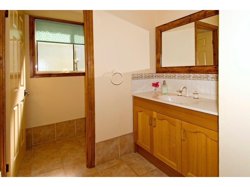 18 Queensbury Court, Wellington Point QLD 4160