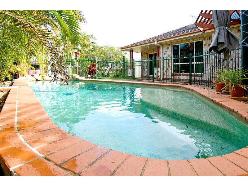 18 Queensbury Court, Wellington Point QLD 4160