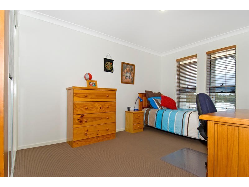 10 Lachlan Drive, Wakerley QLD 4154