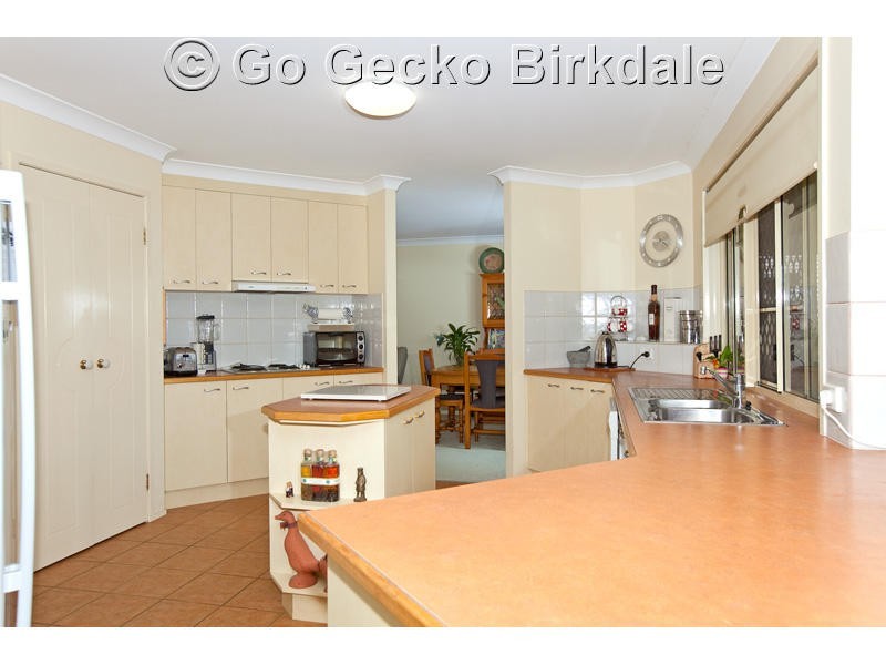 2 Honeygem Place, Birkdale QLD 4159