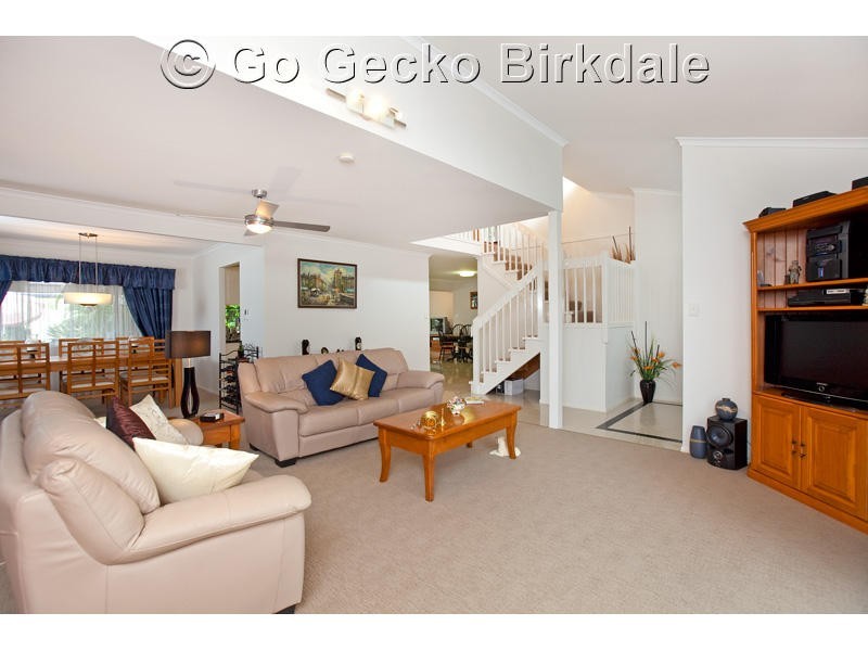 9 Colette Street, Wakerley QLD 4154