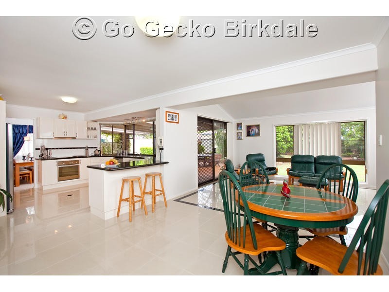 9 Colette Street, Wakerley QLD 4154