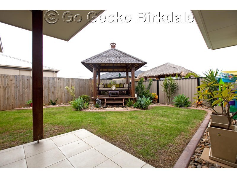 11 Hillcrest Street, Wellington Point QLD 4160