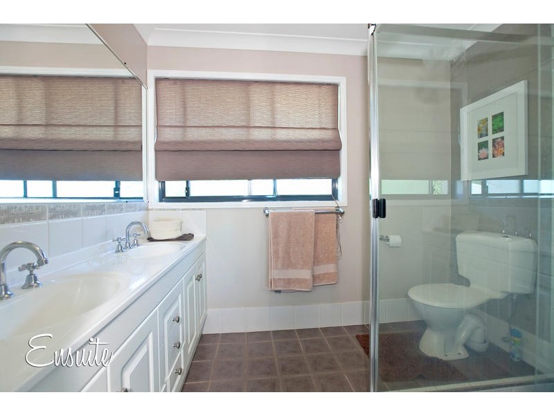 20 Galena Street, Wellington Point QLD 4160