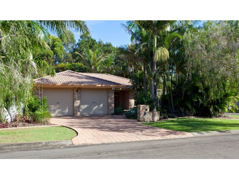 9 Bauhinia Street, Birkdale QLD 4159