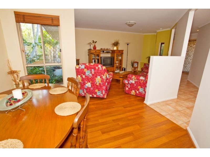 9 Bauhinia Street, Birkdale QLD 4159