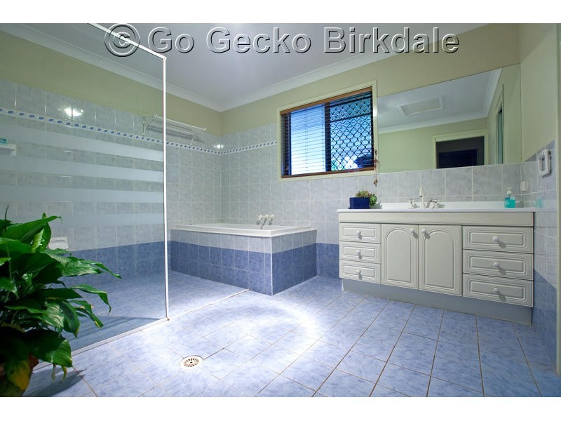 27 Juanita Street, Birkdale QLD 4159
