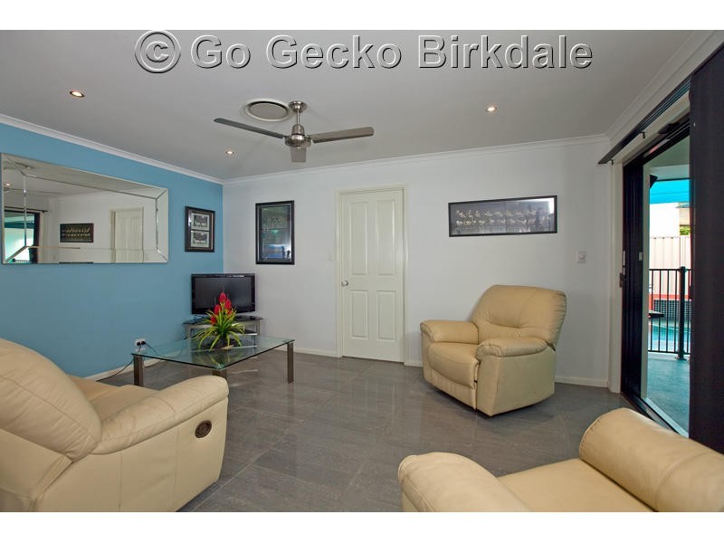 42 Lachlan Drive, Wakerley QLD 4154
