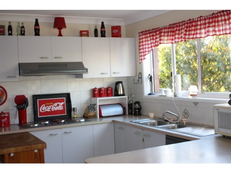 32 Skinner Avenue, Wellington Point QLD 4160
