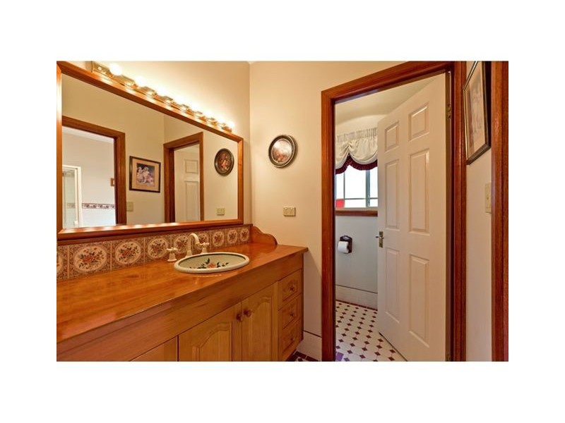 24 Queensbury Court, Wellington Point QLD 4160