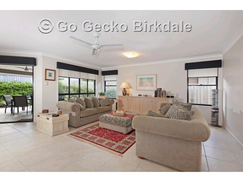 1 Nursery Place, Wakerley QLD 4154