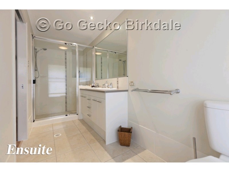 1 Nursery Place, Wakerley QLD 4154