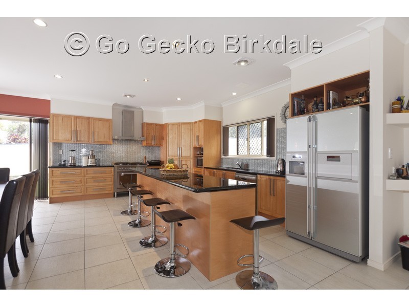 9 McDonald Road, Wellington Point QLD 4160