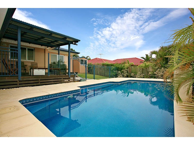 20 Little Close, Wakerley QLD 4154