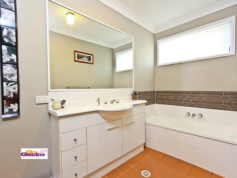 6 Colvin Court, Wakerley QLD 4154