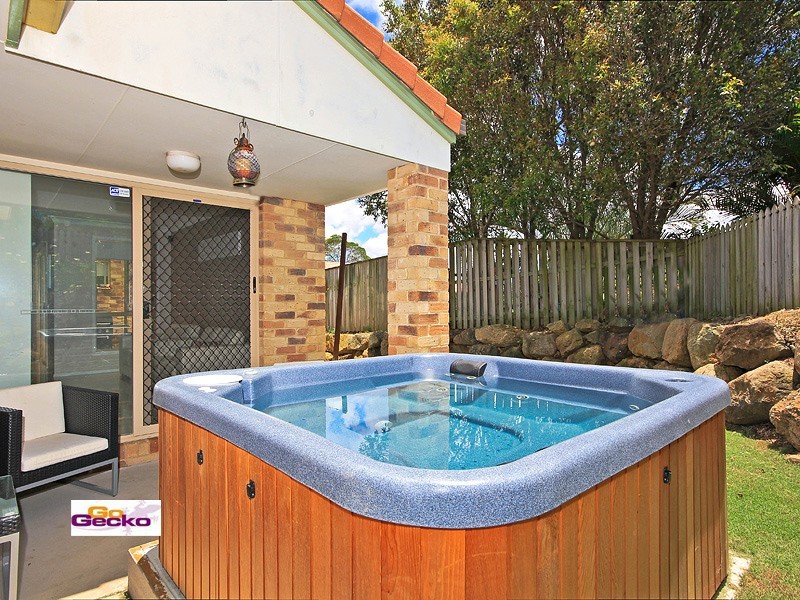 6 Colvin Court, Wakerley QLD 4154