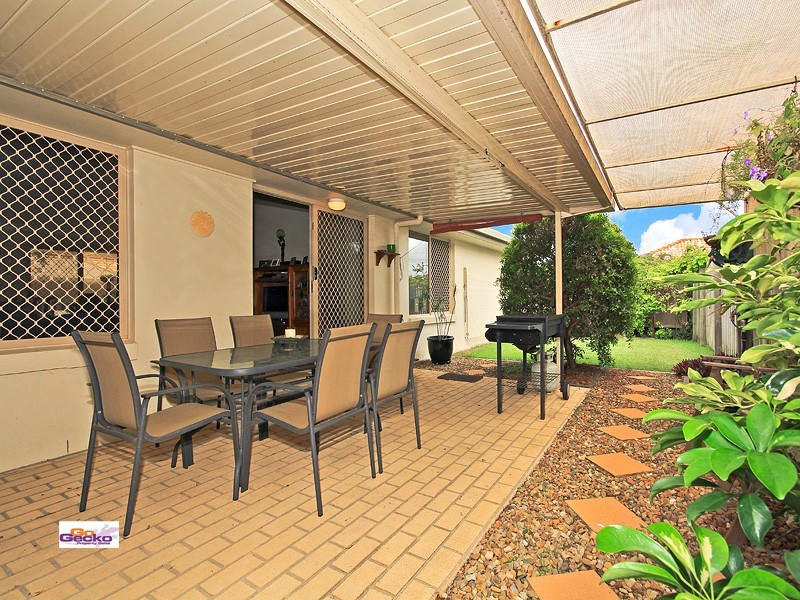 22 Ross Place, Wakerley QLD 4154