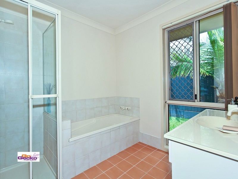 12 Pembroke Court, Alexandra Hills QLD 4161