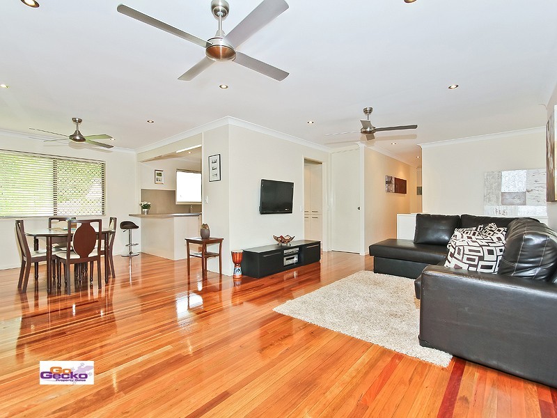 3 Dolphin Street, Thorneside QLD 4158