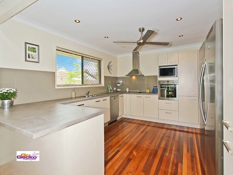 3 Dolphin Street, Thorneside QLD 4158