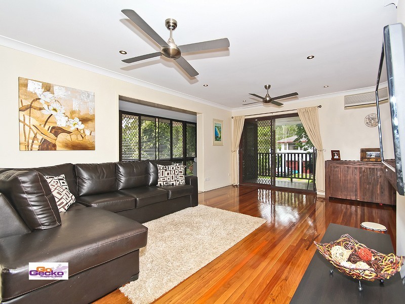 3 Dolphin Street, Thorneside QLD 4158