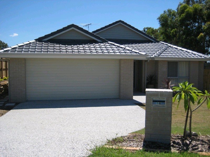 16 Amalia Street, Birkdale QLD 4159