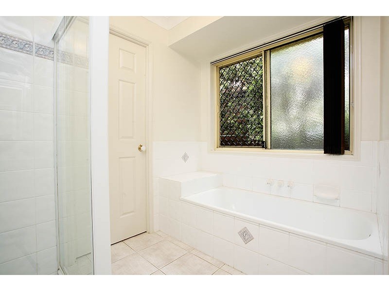 19 Lawn Terrace, Capalaba QLD 4157