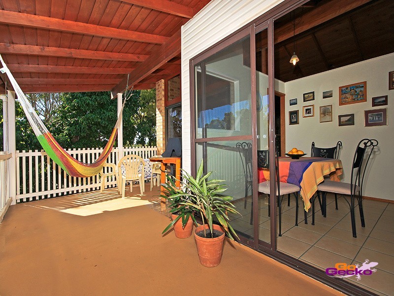 4 Ernest Street, Birkdale QLD 4159