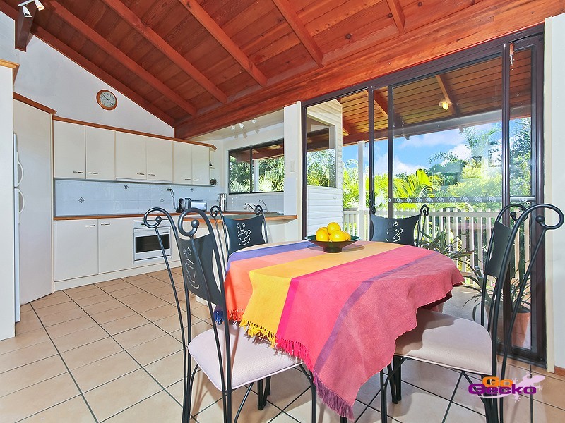 4 Ernest Street, Birkdale QLD 4159