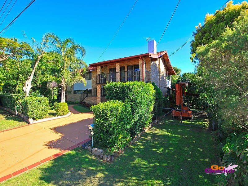 4 Ernest Street, Birkdale QLD 4159
