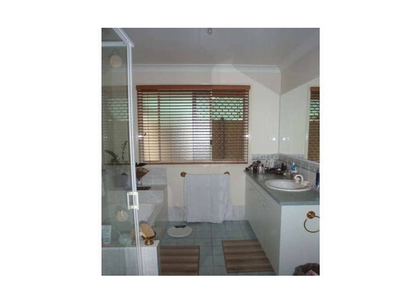 59 Collingwood Road, Birkdale QLD 4159