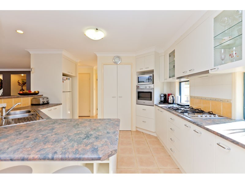 14 Plantation Place, Wellington Point QLD 4160