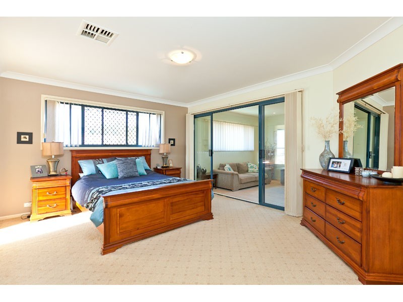 14 Plantation Place, Wellington Point QLD 4160