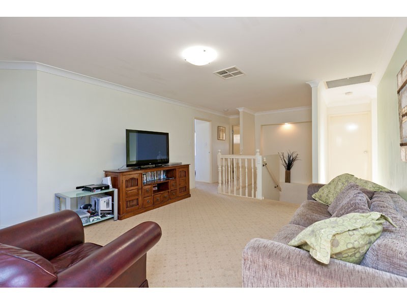 14 Plantation Place, Wellington Point QLD 4160
