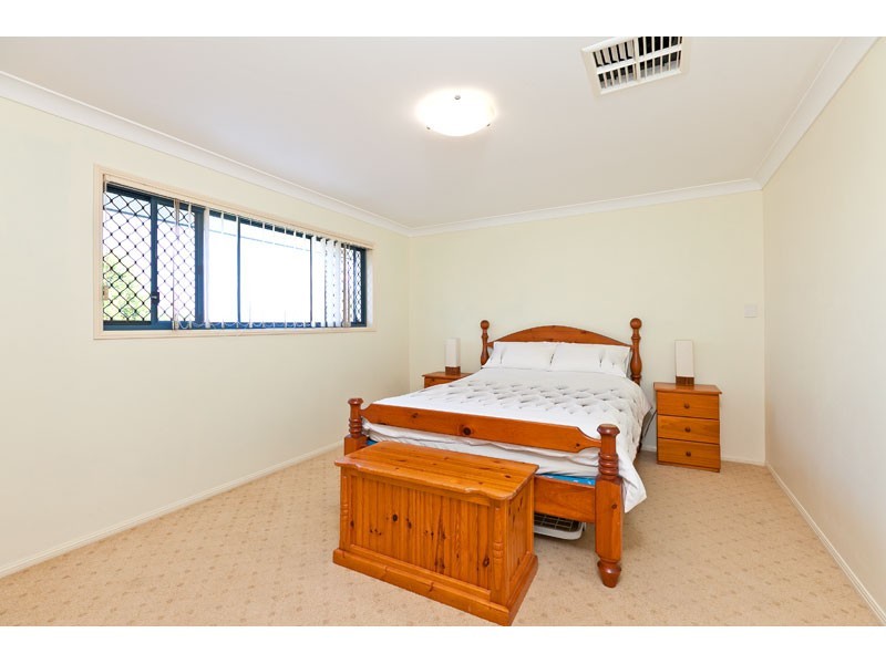 14 Plantation Place, Wellington Point QLD 4160