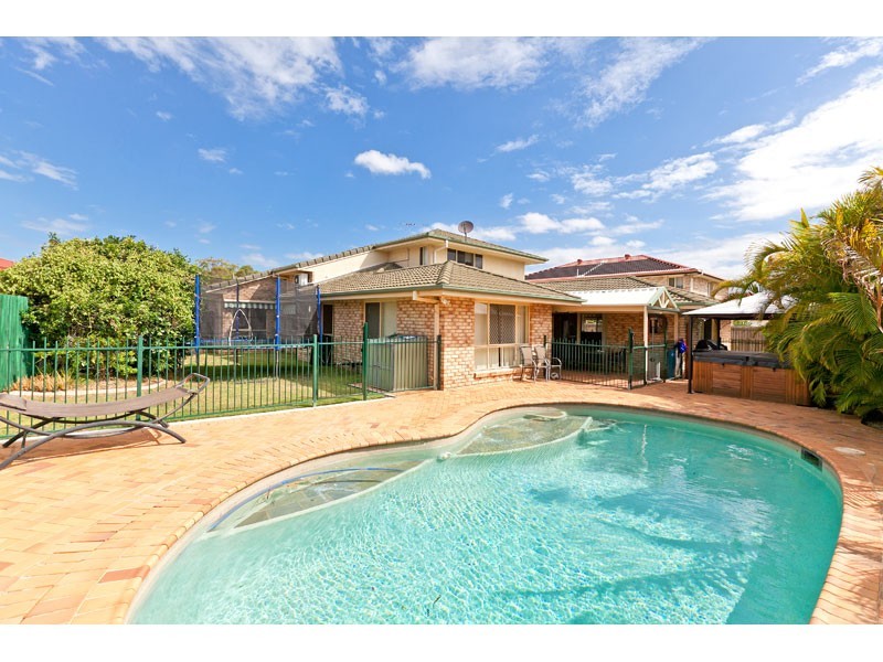 9 Lido Court, Wellington Point QLD 4160