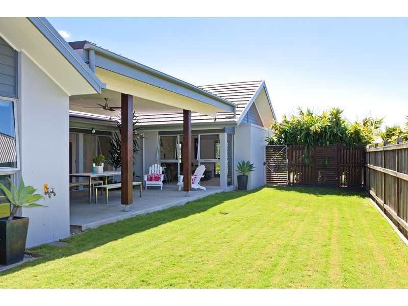 11 Franklin Street, Wellington Point QLD 4160