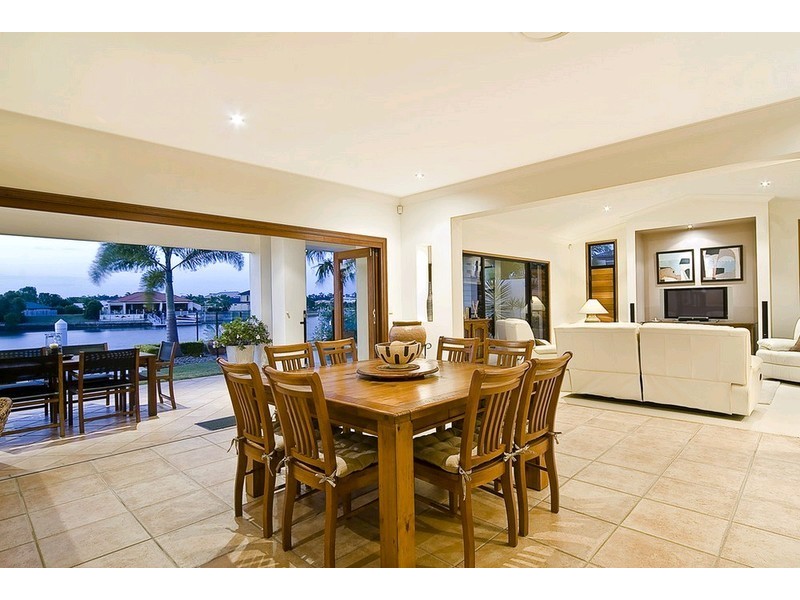 103 Voyagers Drive, Bribie Island QLD 4507