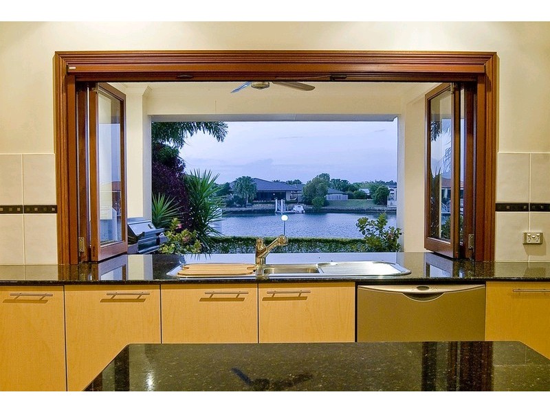 103 Voyagers Drive, Bribie Island QLD 4507