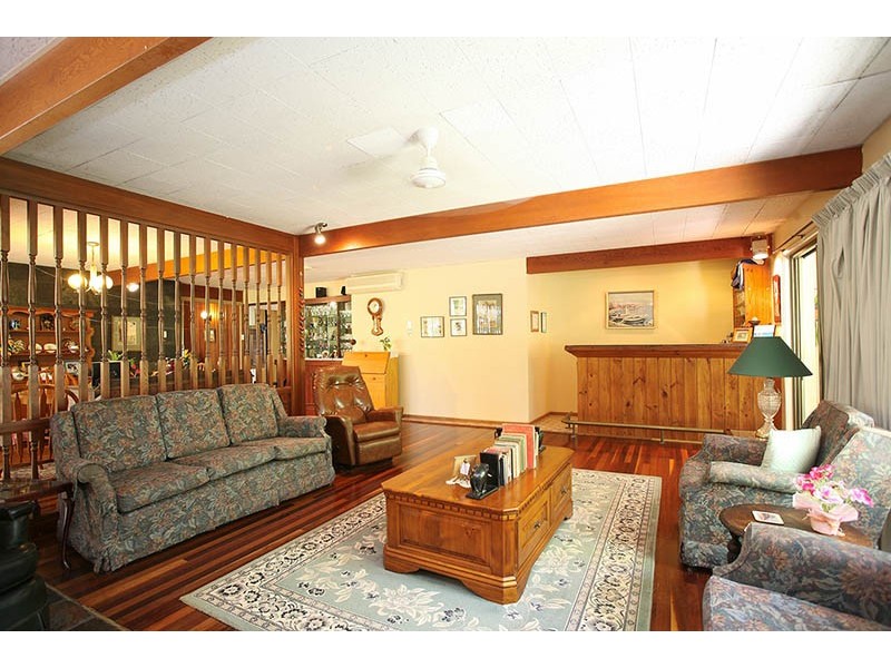 43 The Boulevarde, Bongaree QLD 4507
