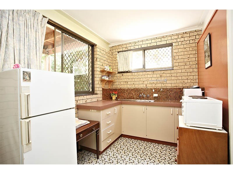 43 The Boulevarde, Bongaree QLD 4507