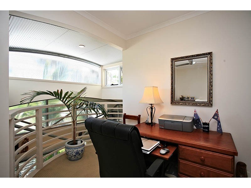 1/33 Hall Avenue, Bongaree QLD 4507