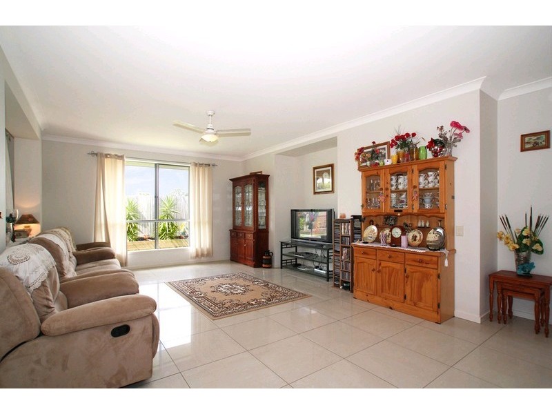 124 Marina Boulevard, Banksia Beach QLD 4507